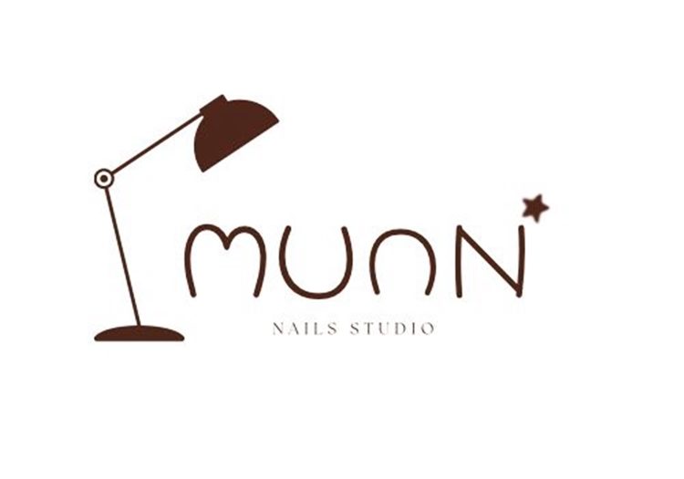 Moon Nails Studio